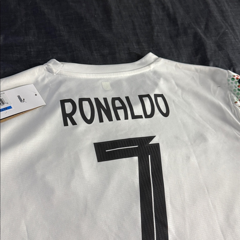 Portugal 🇵🇹 #7 Cristiano Ronaldo 2026 FIFA World Cup Away Puma Jersey - Picture 12 of 12